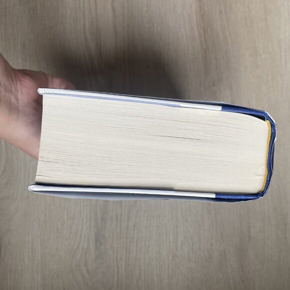 House of Sky and Breath- Sarah J Maas- Target Exclusive Edition, bundle discount - Picture 5 of 5